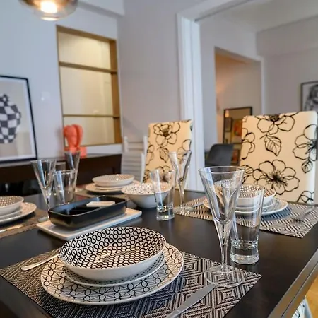 Debonair 1 Bedroom Premium Haven In Apartment Athens