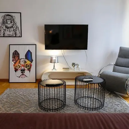 Apartment Debonair 1 Bedroom Premium Haven In *